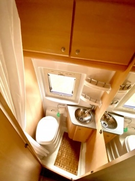                         Sprzedam kampera FIAT DUCATO KNAUS - zdjęcie 13
                        