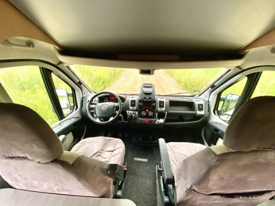                         Sprzedam kampera FIAT DUCATO KNAUS - zdjęcie 6
                        