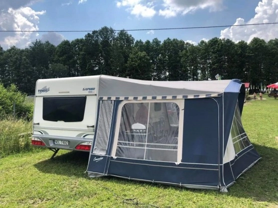                         Przyczepa kampingowa Fendt Saphir 470 przedsionek roleta solar - zdjęcie 8
                        