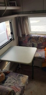                         Przyczepa kempingowa Knaus Sudwind. Zamiana na większą - zdjęcie 12
                        