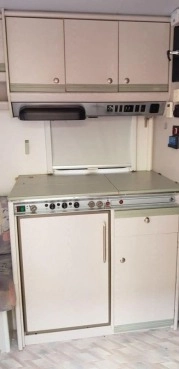                         Przyczepa kempingowa Knaus Sudwind. Zamiana na większą - zdjęcie 13
                        