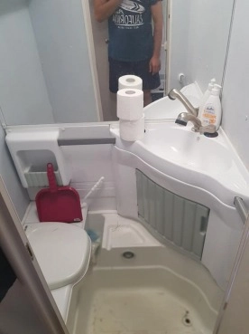                         Przyczepa kempingowa Knaus Sudwind. Zamiana na większą - zdjęcie 8
                        