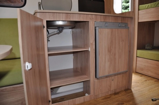                         NOWA model N-Cross 4 osobowa Łóżko piętrowe Toaleta Prysznic Ciepła woda dostępna od ręki Super Cena - zdjęcie 11
                        