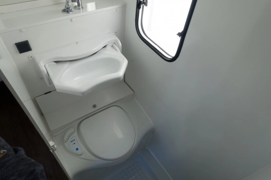                         NOWA model N-Cross 4 osobowa Łóżko piętrowe Toaleta Prysznic Ciepła woda dostępna od ręki Super Cena - zdjęcie 21
                        