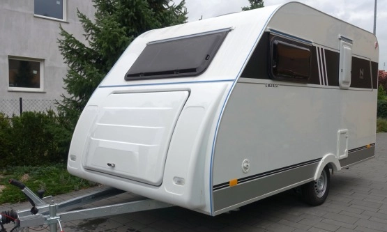                         NOWA model N-Cross 4 osobowa Łóżko piętrowe Toaleta Prysznic Ciepła woda dostępna od ręki Super Cena - zdjęcie 2
                        