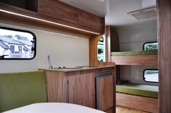                         NOWA model N-Cross 4 osobowa Łóżko piętrowe Toaleta Prysznic Ciepła woda dostępna od ręki Super Cena - zdjęcie 6
                        