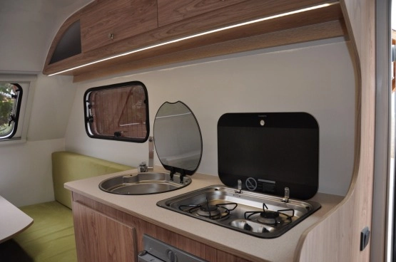                         NOWA model N-Cross 4 osobowa Łóżko piętrowe Toaleta Prysznic Ciepła woda dostępna od ręki Super Cena - zdjęcie 7
                        