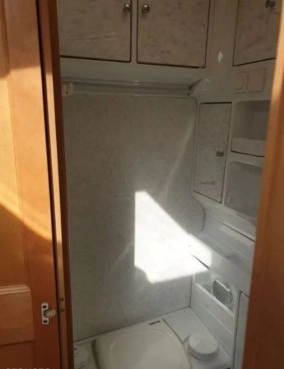                         Hobby Exclusive 560 - zdjęcie 3
                        