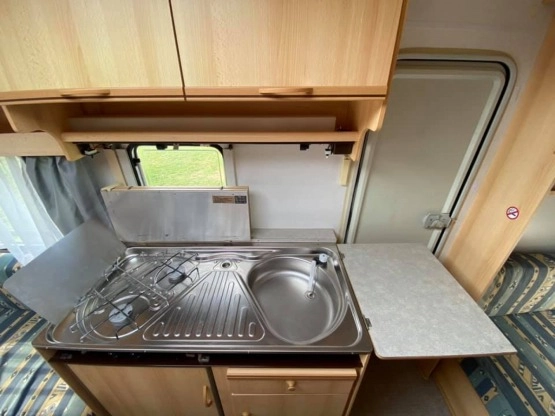                         Kanus Sudwind Country 430, dmc 900 kg - zdjęcie 14
                        