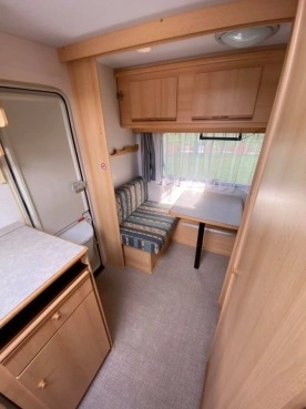                         Kanus Sudwind Country 430, dmc 900 kg - zdjęcie 8
                        