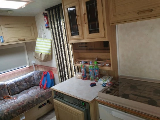                         Przyczepa Compass Connoiseur 400/2. Rok 1998 - zdjęcie 9
                        