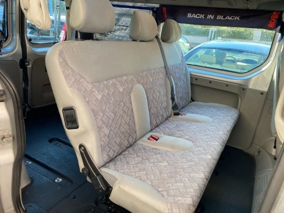                         Opel Vivaro baza na kampera - zdjęcie 11
                        