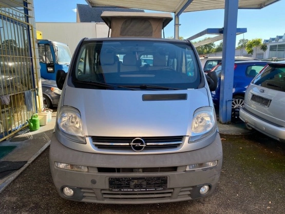                         Opel Vivaro baza na kampera - zdjęcie 2
                        