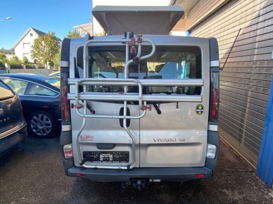                         Opel Vivaro baza na kampera - zdjęcie 3
                        
