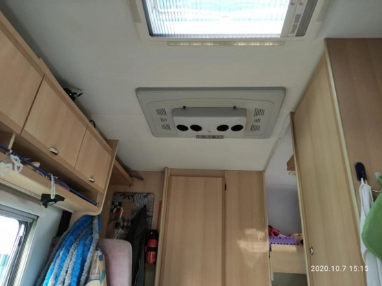                         Kamper Fiat Ducato II 2.8 JTD, klimatyzacja, 1997 r. - zdjęcie 7
                        