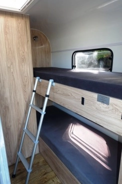                         Nowa Przyczepa 4os. N-Cross Ogrzewanie, Toaleta, Prysznic, Ciepła woda, łóżka piętrowe, Dostępna Faktura VAT - zdjęcie 20
                        