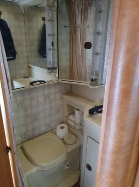                         Kamper Hymer 1,9D - zdjęcie 7
                        