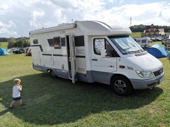                         Mercedes Sprinter Ahorn 2x klima, Webasto, garaż na motocykl - zdjęcie 1
                        