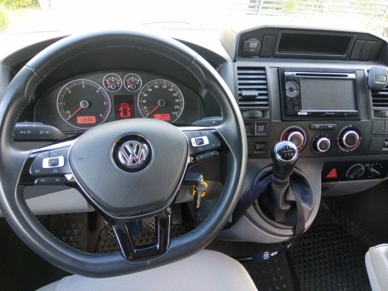                         VW T5 kamper - zdjęcie 19
                        