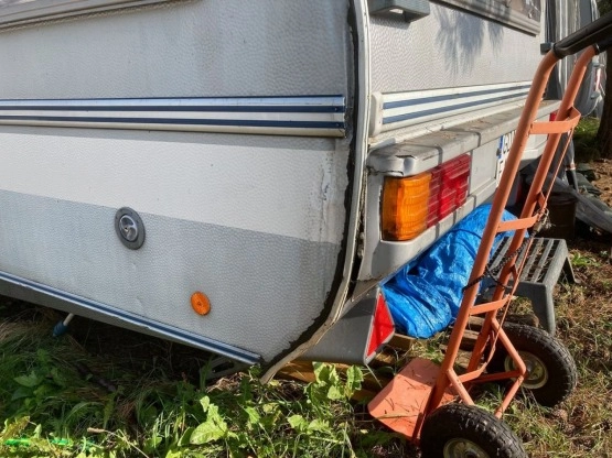                         Przyczepa Fendt Joker E 615 TM, rok prod. 1994, DMC 1500 kg - zdjęcie 3
                        