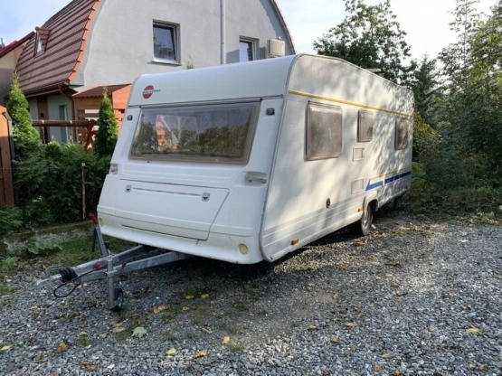                         Przyczepa kempingowa Burstner Ventana 530, dmc 1380 kg, solar, przedsionek - zdjęcie 1
                        