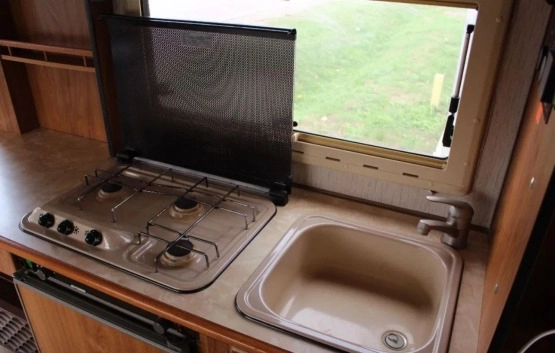                         Fiat Ducato HYMER 2.5 TD *6 osób*Tylko 153 tys. km*STAN IDEALNY*SOLAR*Bagażnik rowerowy*Markiza* - zdjęcie 13
                        