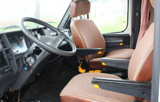                         Fiat Ducato HYMER 2.5 TD *6 osób*Tylko 153 tys. km*STAN IDEALNY*SOLAR*Bagażnik rowerowy*Markiza* - zdjęcie 4
                        