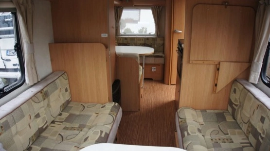                         Przyczepa kempingowa Adria Altea 390 DS - zdjęcie 13
                        