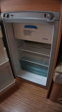                         Przyczepa kempingowa Adria Altea 390 DS - zdjęcie 6
                        