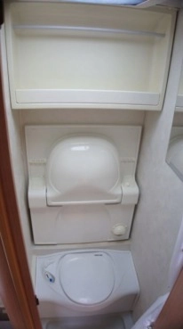                         Przyczepa kempingowa Adria Altea 390 DS - zdjęcie 7
                        