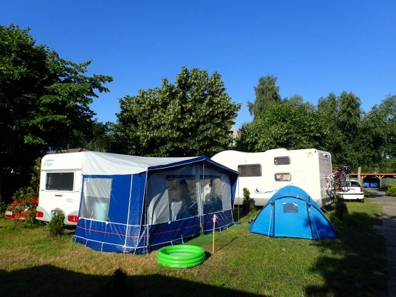                         SPRZEDANA KNAUS Eifelland Holiday 460 TU  DMC 1200 Solidna i zadbana przyczepa z przedsionkiem             - zdjęcie 11
                        