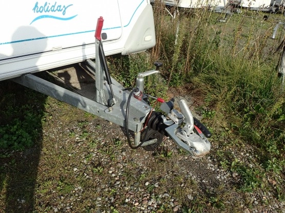                         SPRZEDANA KNAUS Eifelland Holiday 460 TU  DMC 1200 Solidna i zadbana przyczepa z przedsionkiem             - zdjęcie 13
                        