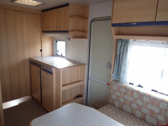                         SPRZEDANA KNAUS Eifelland Holiday 460 TU  DMC 1200 Solidna i zadbana przyczepa z przedsionkiem             - zdjęcie 14
                        