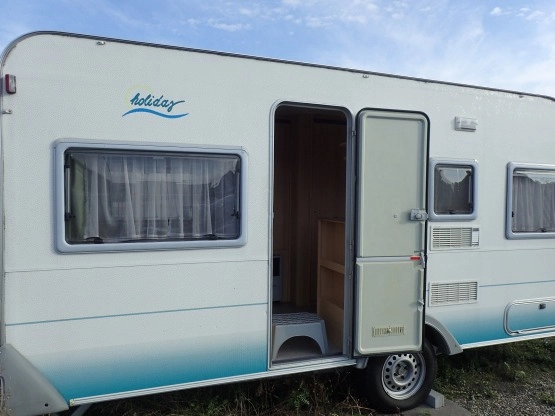                         SPRZEDANA KNAUS Eifelland Holiday 460 TU  DMC 1200 Solidna i zadbana przyczepa z przedsionkiem             - zdjęcie 5
                        