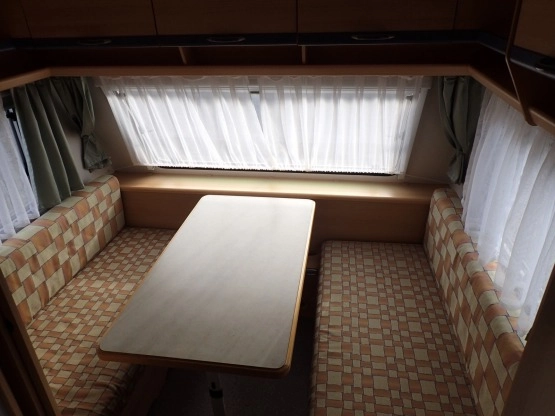                         SPRZEDANA KNAUS Eifelland Holiday 460 TU  DMC 1200 Solidna i zadbana przyczepa z przedsionkiem             - zdjęcie 7
                        