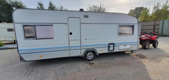                         Przyczepa kempingowa Knaus 1991 r. DMC 1300kg - zdjęcie 2
                        