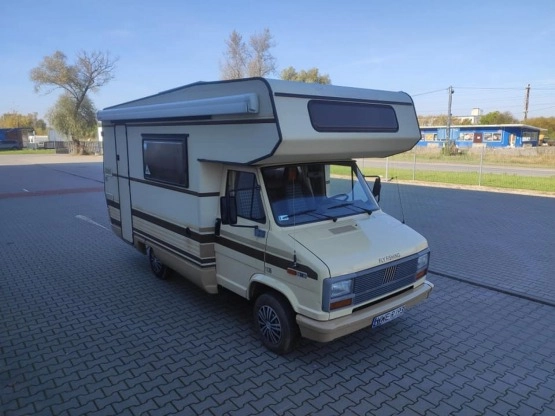                         Kamper Fiat Ducato, piękny stan, niezawodna jednostka, Kraków - zdjęcie 1
                        