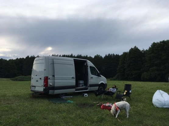                         Wyjątkowy kamper - zdjęcie 10
                        