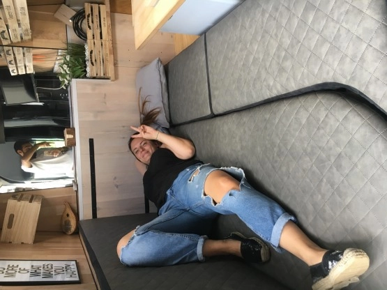                         Wyjątkowy kamper - zdjęcie 2
                        