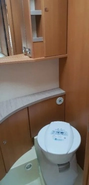                         Przyczepa kempingowa Tabbert Princess 640 z przedsionkiem Isabella - zdjęcie 8
                        