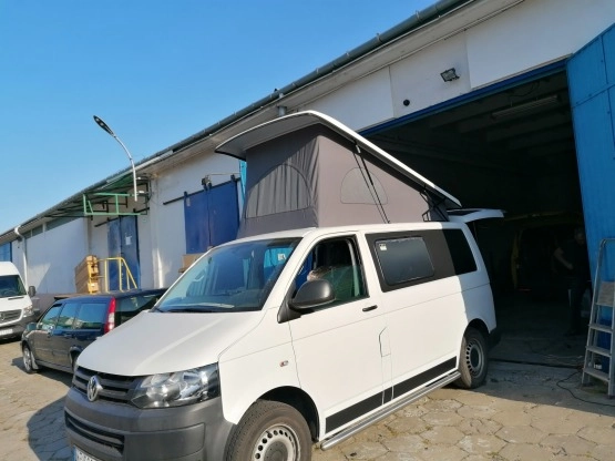                         Vw T5, Kamper - zdjęcie 1
                        