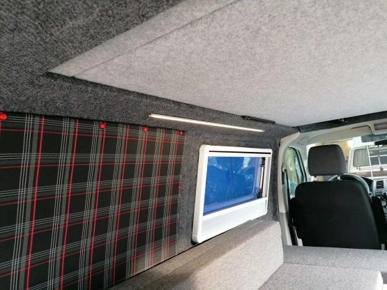                         Vw T5, Kamper - zdjęcie 7
                        