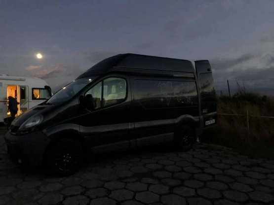                         Renault Trafic Kamper - zdjęcie 26
                        