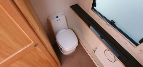                         Fleetwood Heritage 640 EB - zdjęcie 4
                        