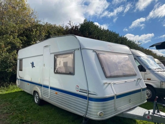                         Przyczepa TEC 2003 r. - zdjęcie 1
                        