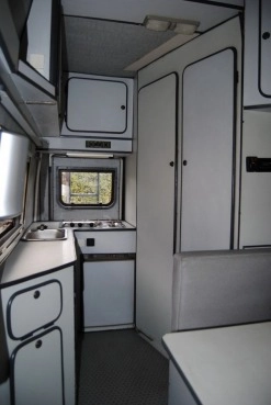                         MERCEDES MB100 Kamper Zarejestrowany! Sprawny! Klasyczny! Oryginalny! - zdjęcie 3
                        