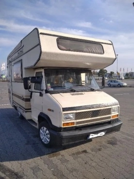                         Kamper Fiat Ducato 2,5 D, 1987 rok, 6 osób, prywatny - zdjęcie 3
                        