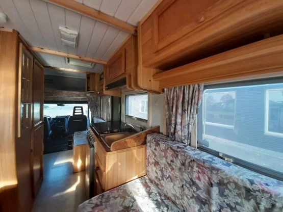                         Kamper FIAT DUCATO 2.5 Tdi, Klimatyzacja - zdjęcie 6
                        