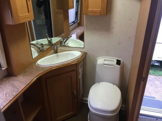                         Compass Rambler 4 osobowa. Stan idealny. Bogate wyposażenie - zdjęcie 16
                        