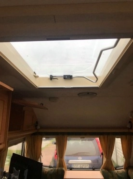                         Compass Rambler 4 osobowa. Stan idealny. Bogate wyposażenie - zdjęcie 26
                        